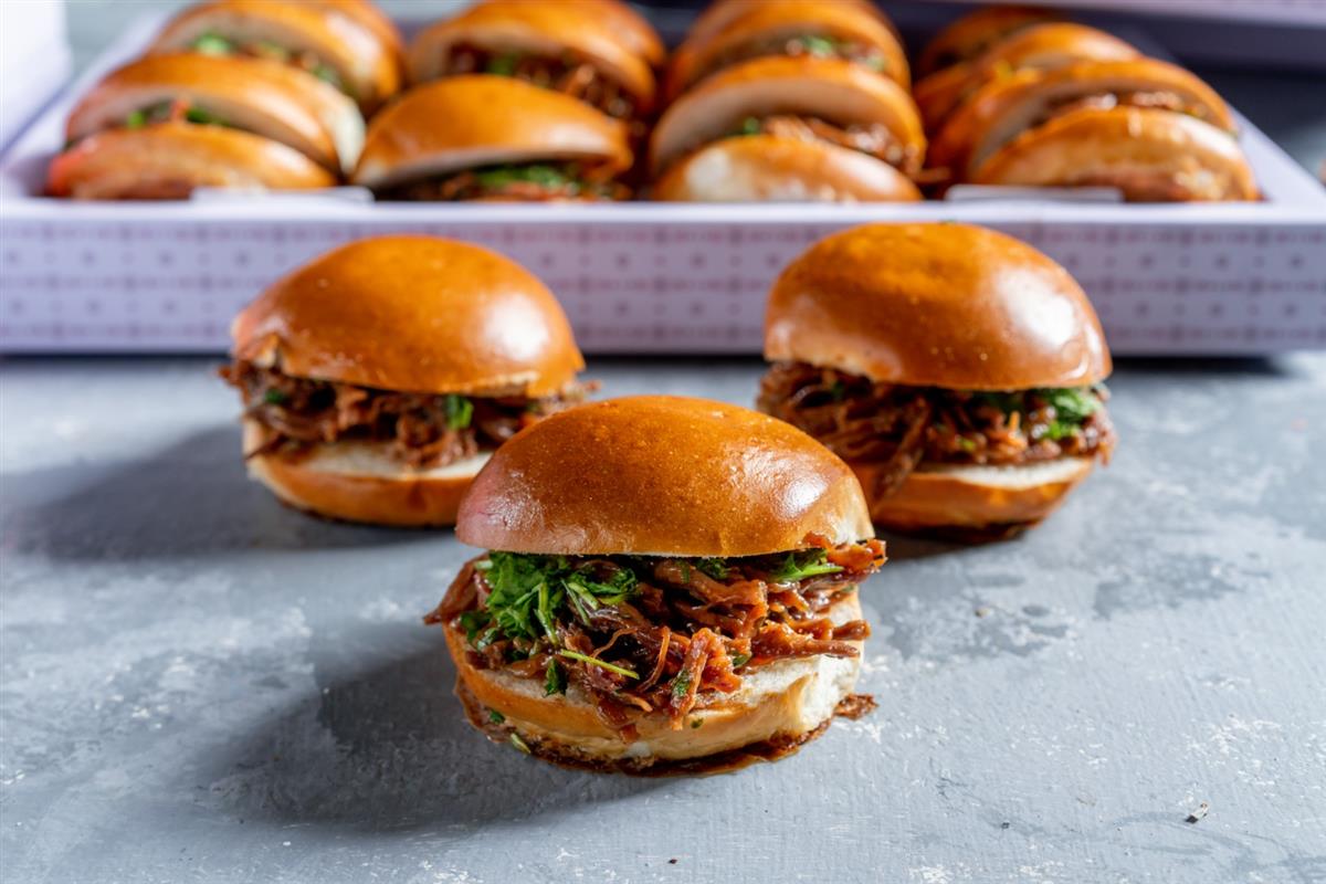 לחמניות בריוש מתוקות ואסאדו מפורק