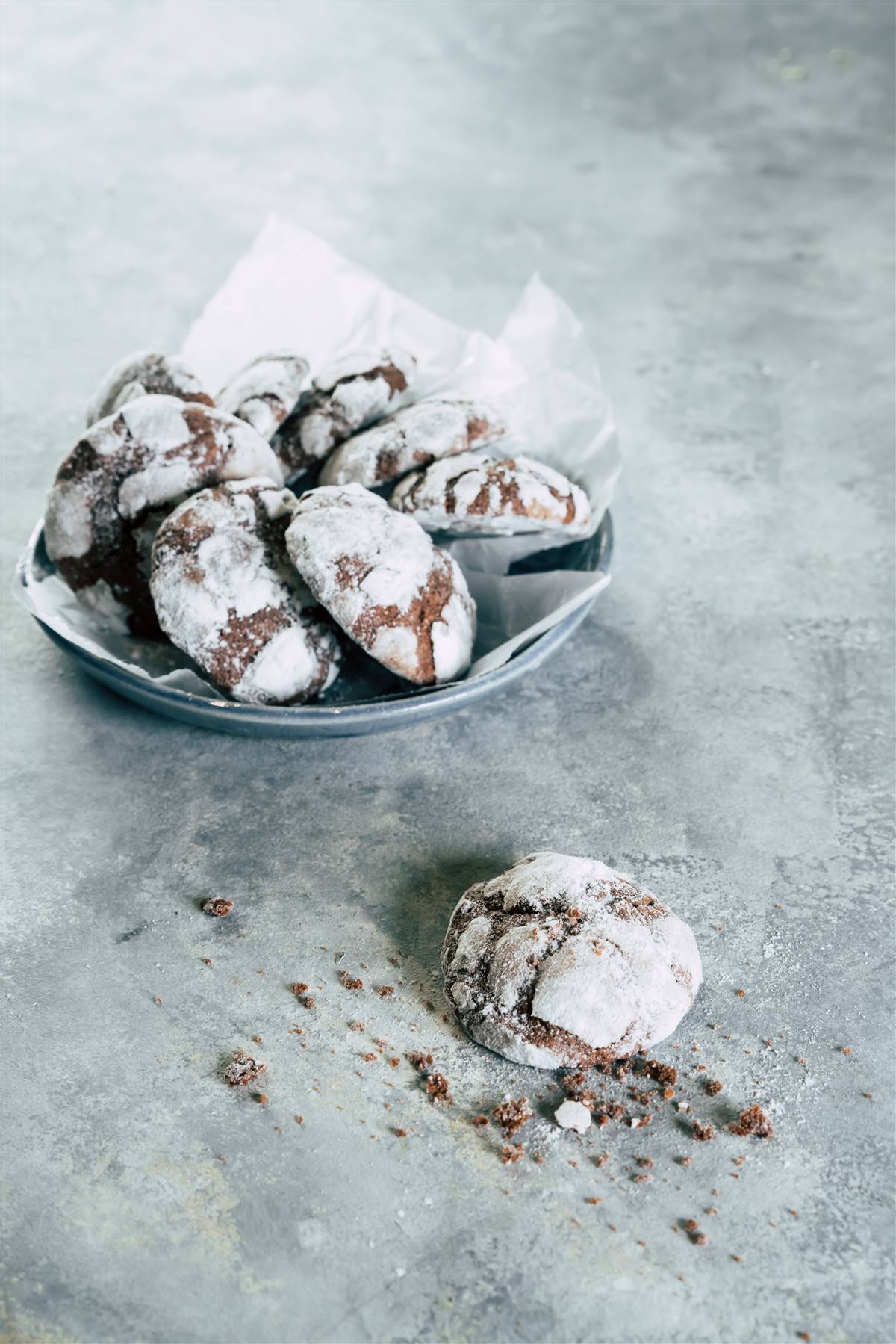 עוגיות רעידת אדמה שוקולד מושלגות