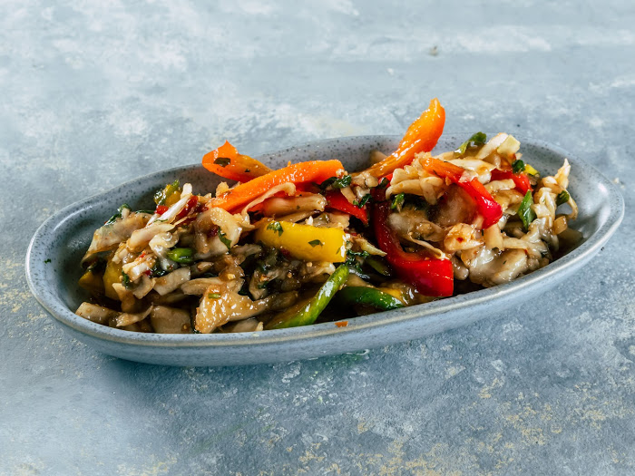 גינה אסייתית בג'ינג'ר וצ'ילי