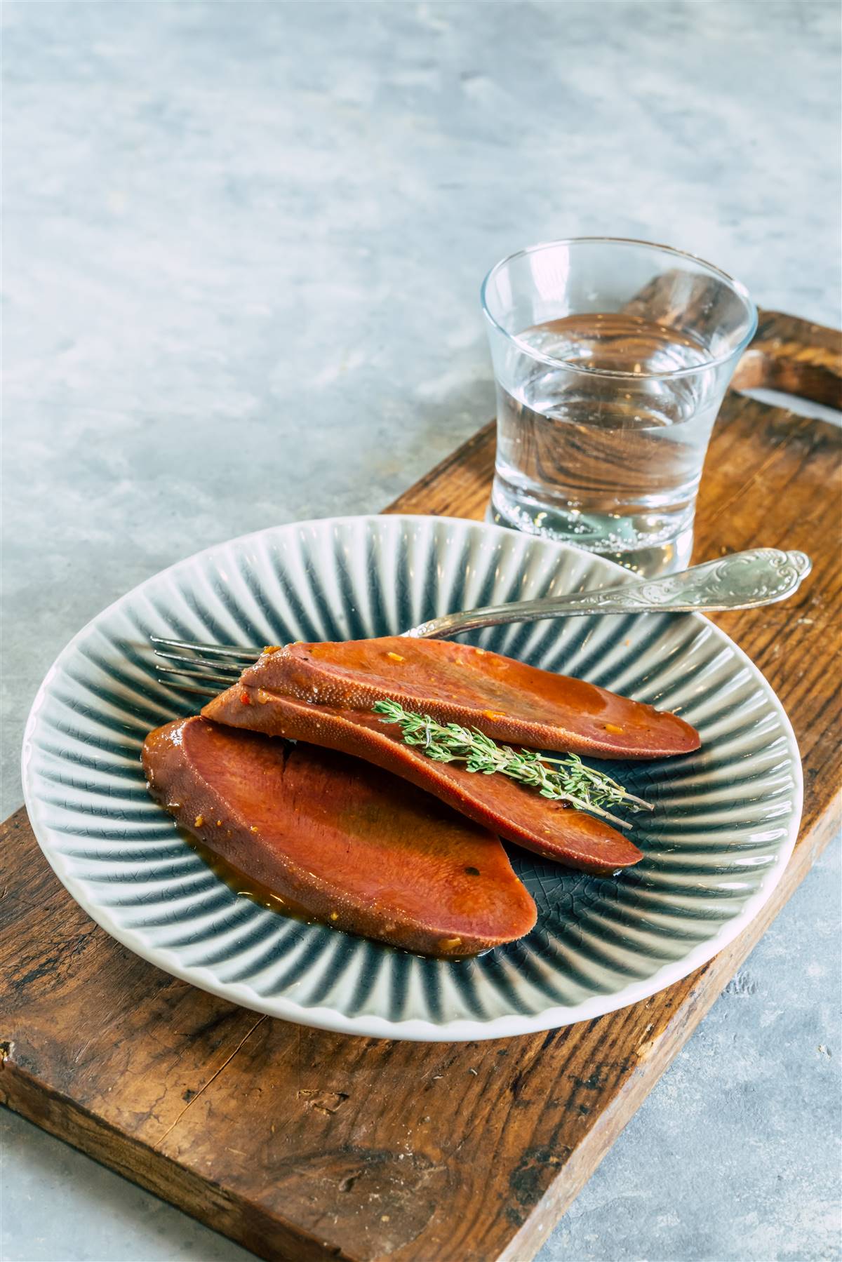 לשון בקר בשורשים