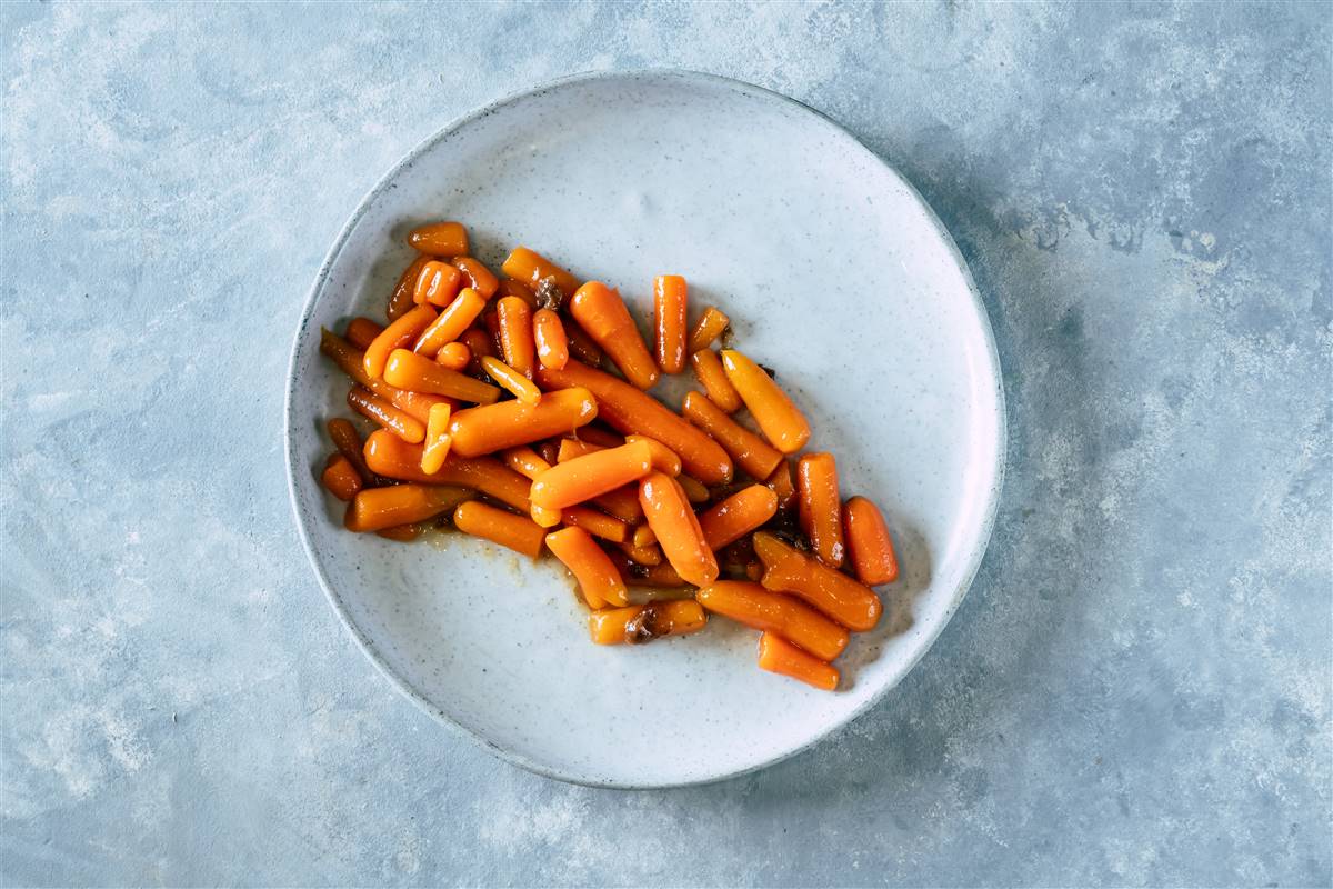 צימעס גזר ושזיפים