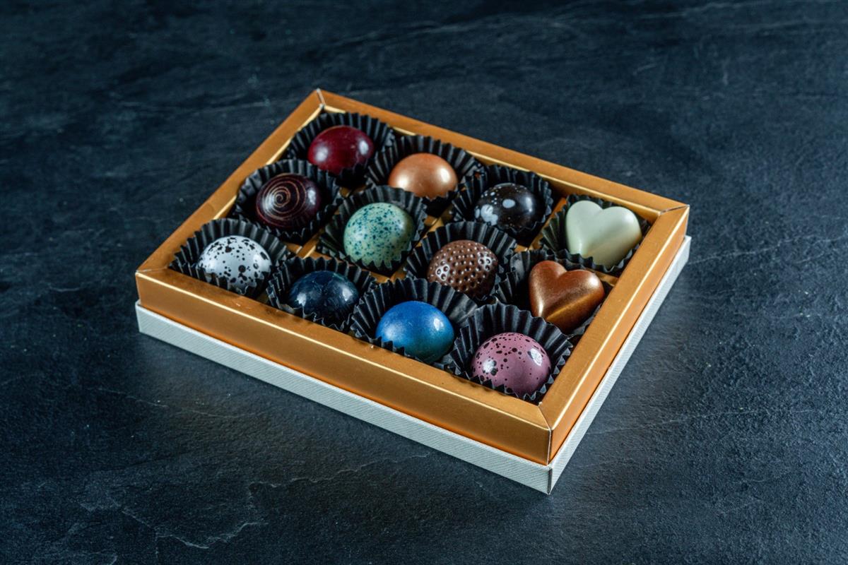 מארז פרלינים 12 יחי'