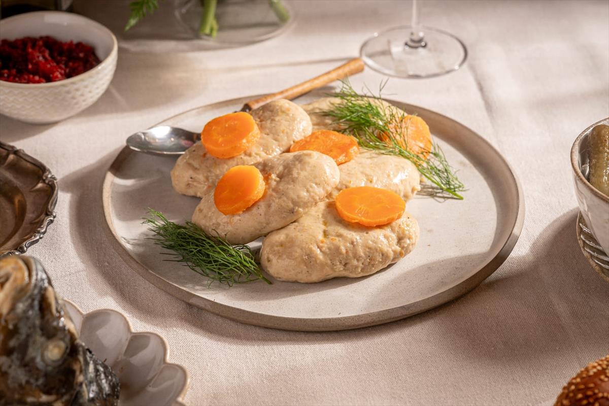 Traditional gefilte fish patties