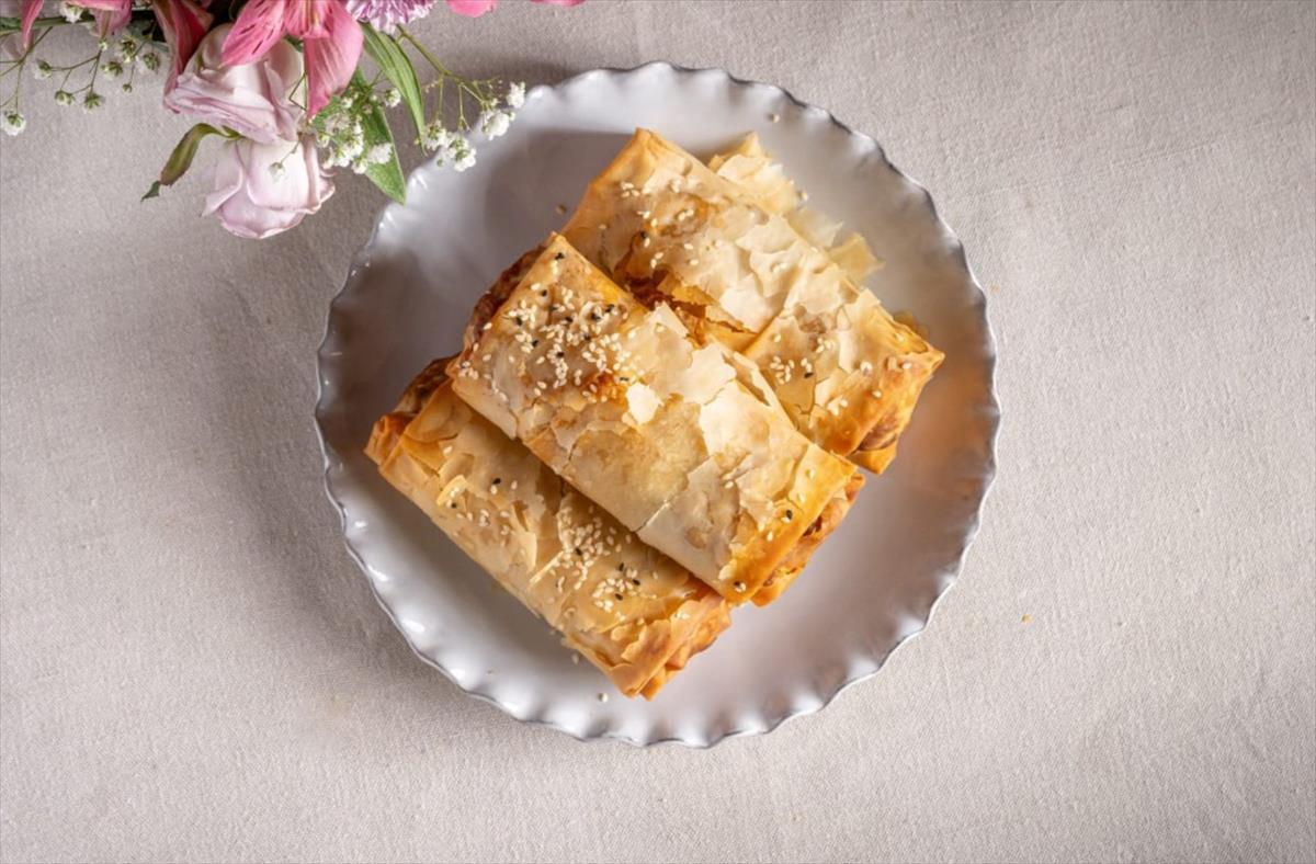 Pastiya filled with saute’ed chicken