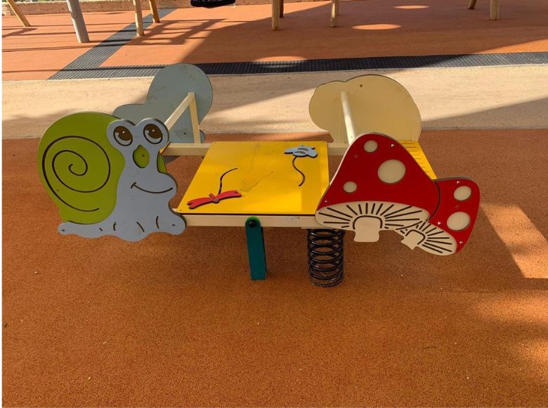 פרפר נחמד