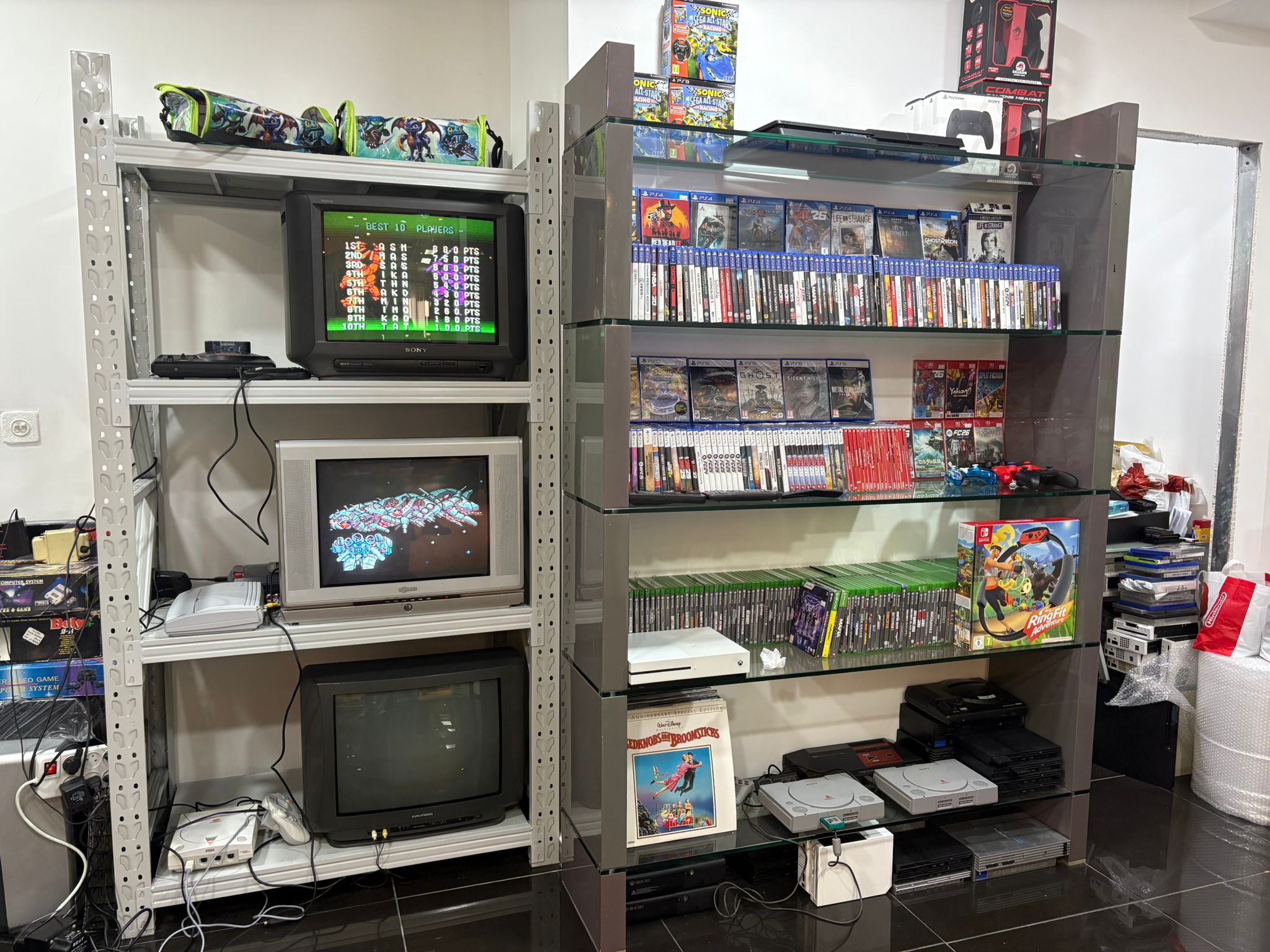 רטרו גיים סנטר- Retro Game Center