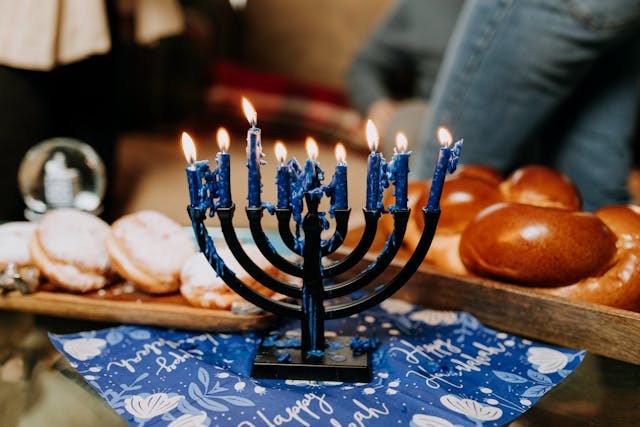 מגשי אירוח לחנוכה
