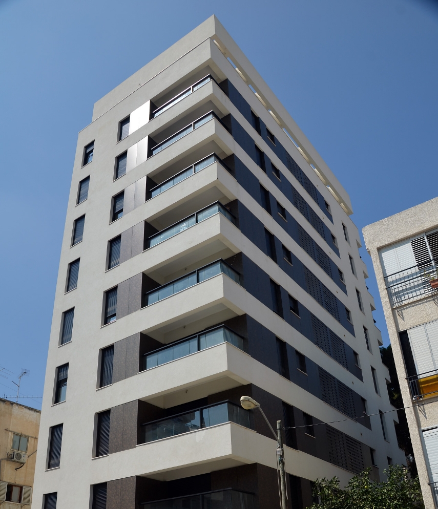 הרב מרוז'ין 9, רמת גן 