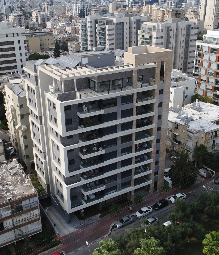 פנקס 12-14, רמת גן 