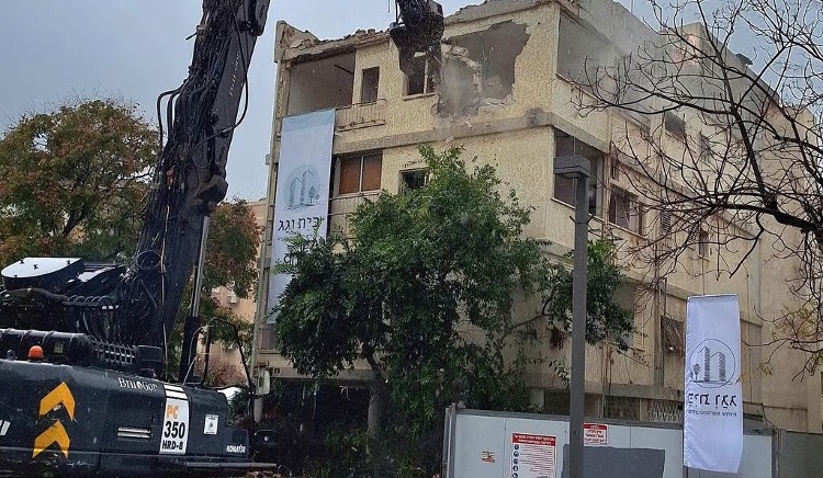 התחדשות עירונית בתל אביב: בניין ישן בן 3 קומות נהרס לטובת בניין חדש בן 7 קומות דף משוכפל