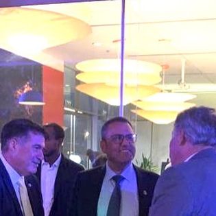 אירועים עסקיים, דיפלומטים וחברות -561