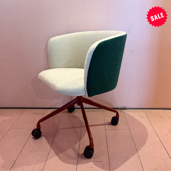 כסא אורח/ישיבות  CROWN POOF