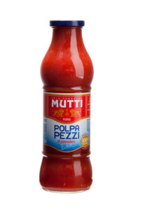 קוביות עגבניות מקולפות במיץ -MUTTI