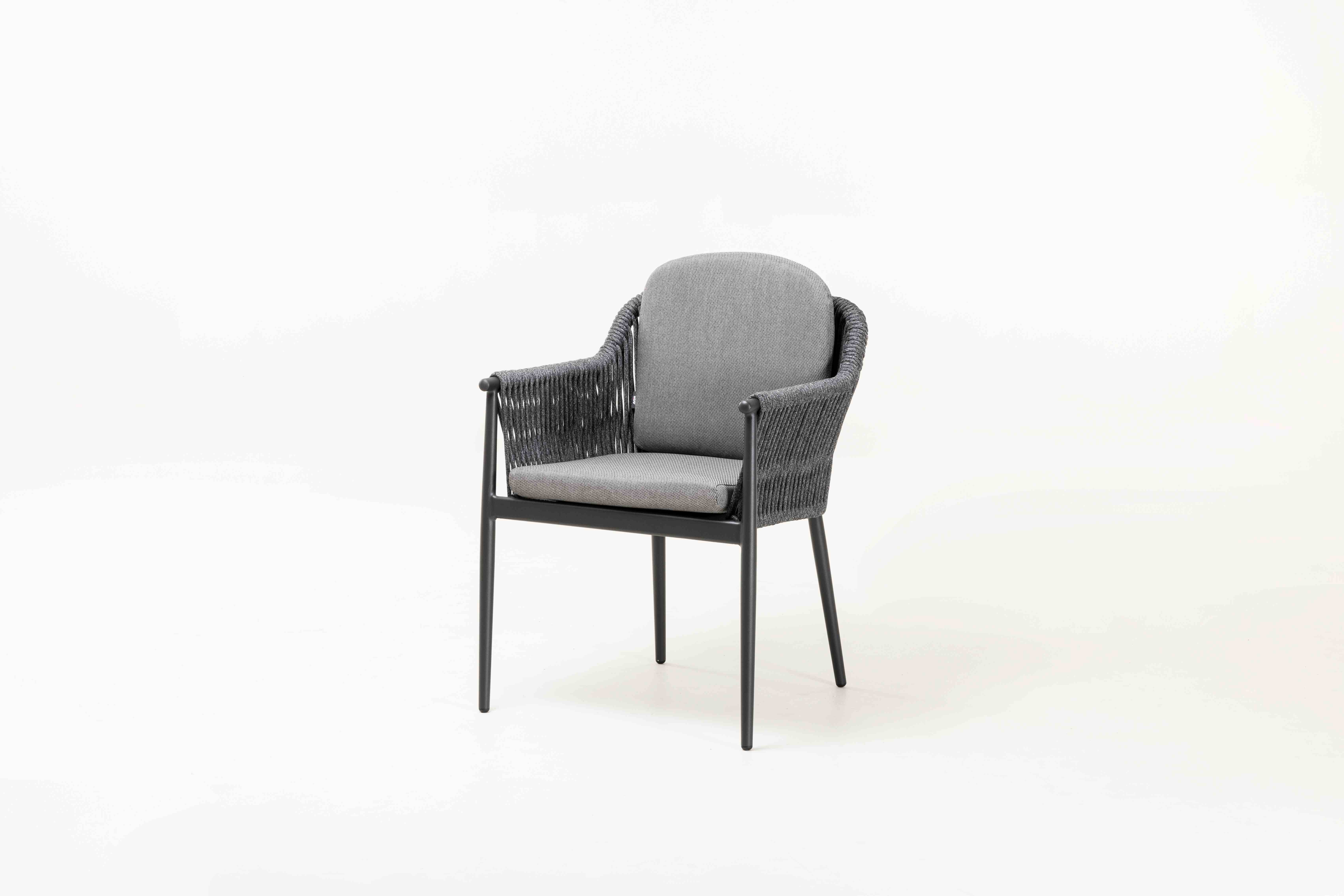 טנגו | כסא אוכל