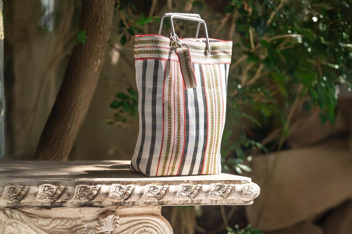 פאוץ' איביזה