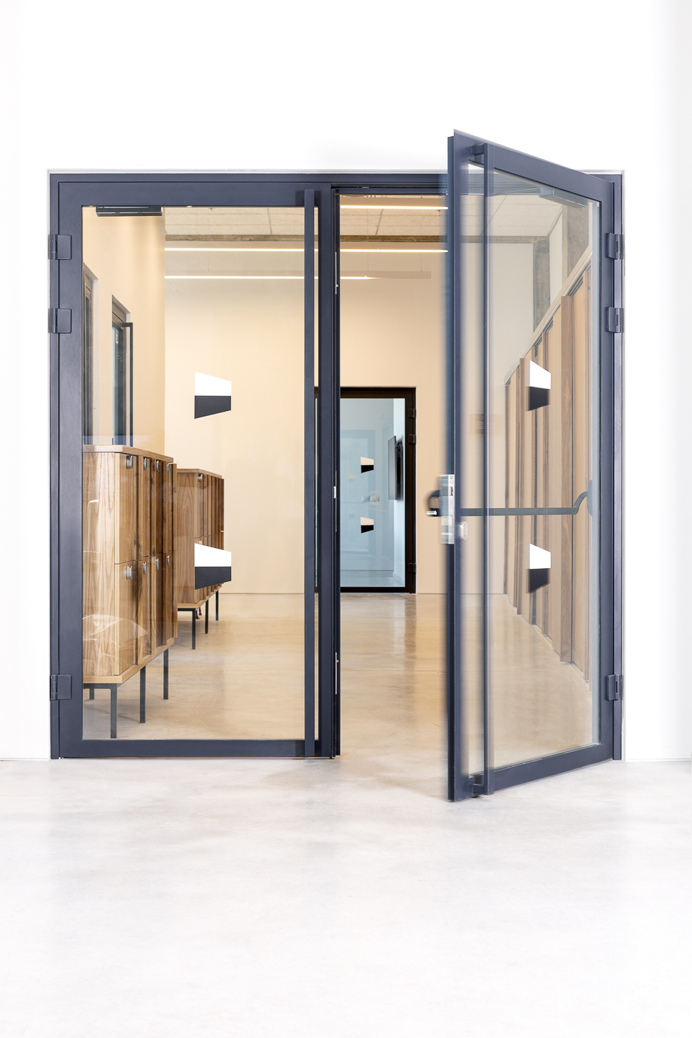 דלת אש מזכוכית EI30	MetalGuard 20		