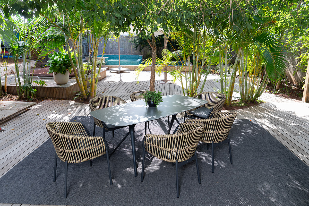 באלי | שולחן אוכל + 6 כסאות ראסטיק