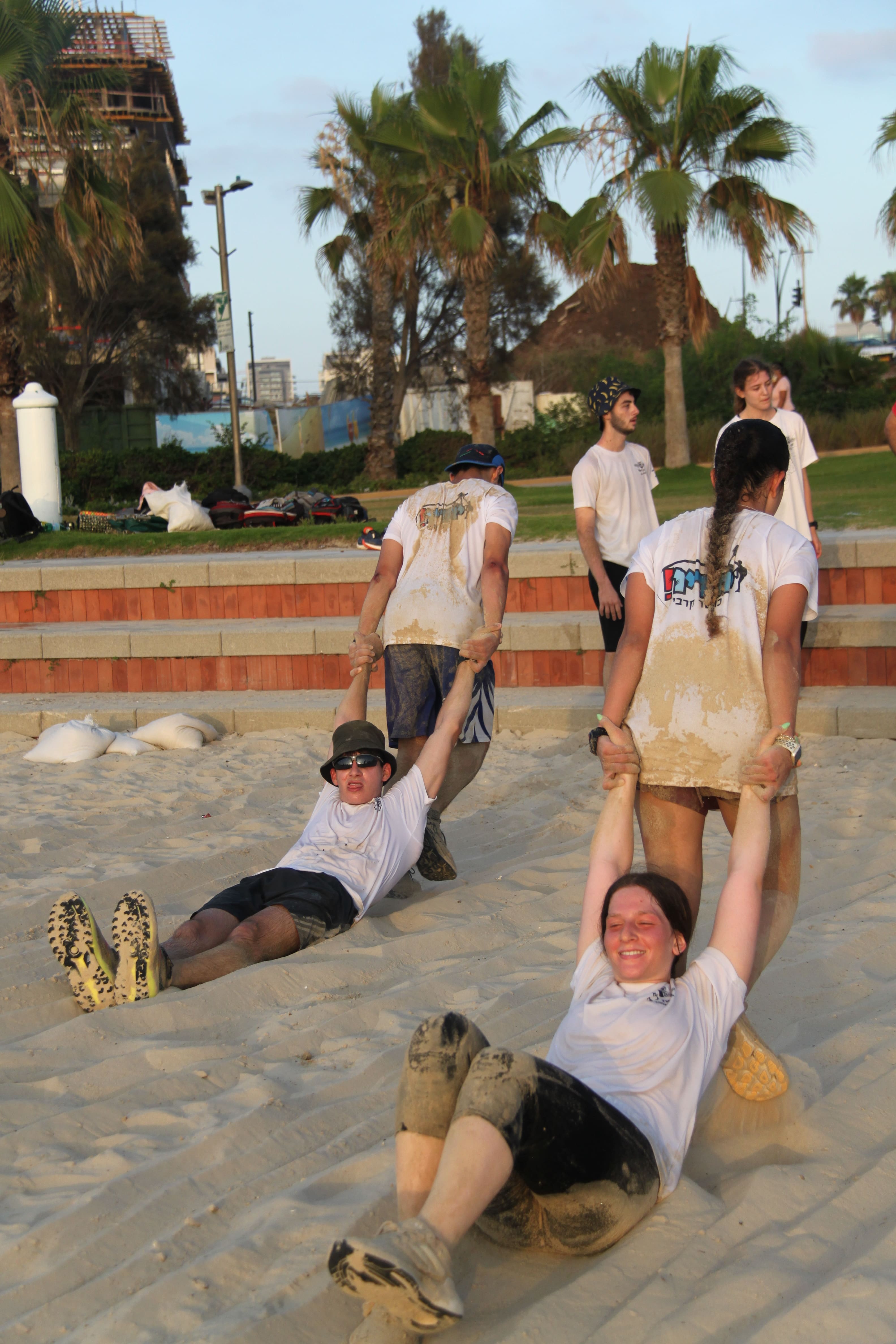 גלריית יחדיו-241