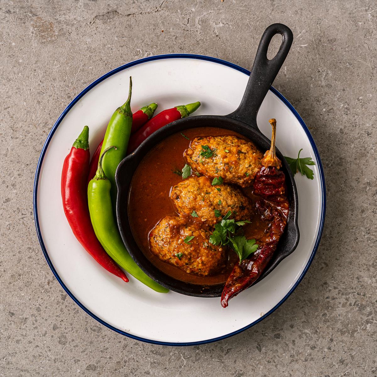 קציצות דגים בחריימה