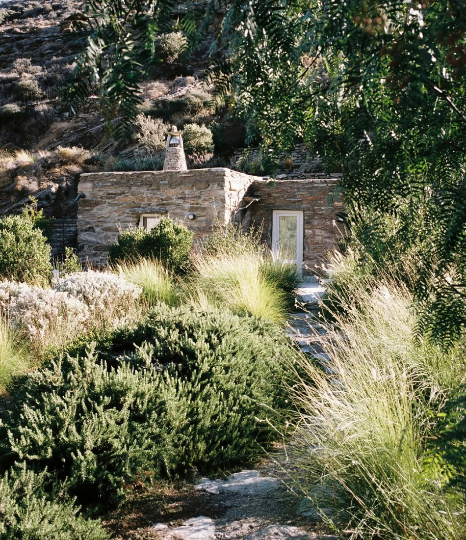 Kea Greece accommodation overlooking the Aegean Sea