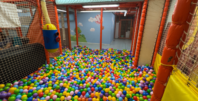 משחקיות באזור המרכז