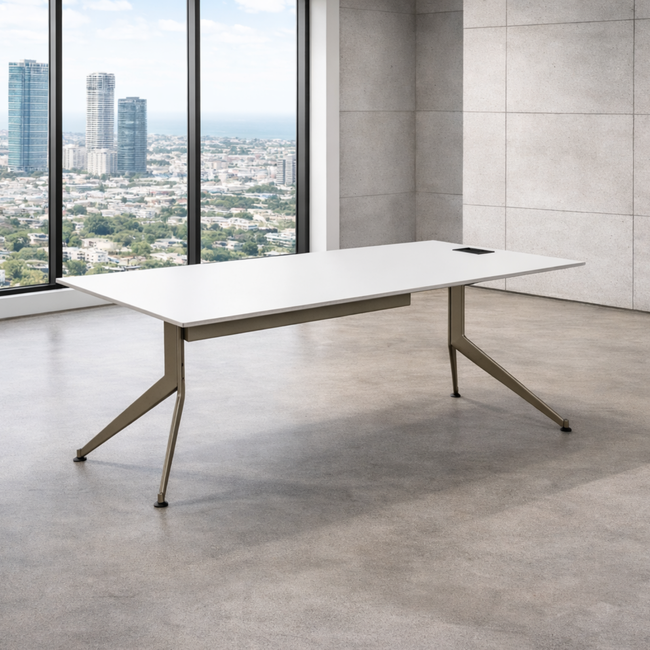 שולחן דגם Cutout