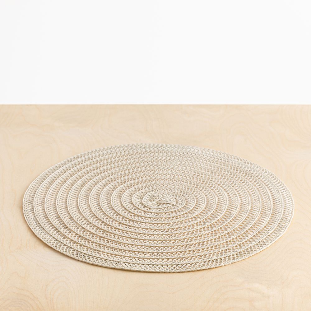 פלייסמנט לייסי