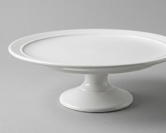 כלי עוגה על רגל