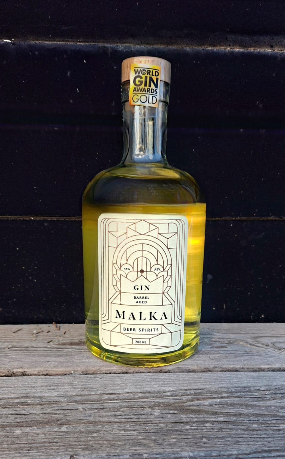 ג'ין מלכה מיושן