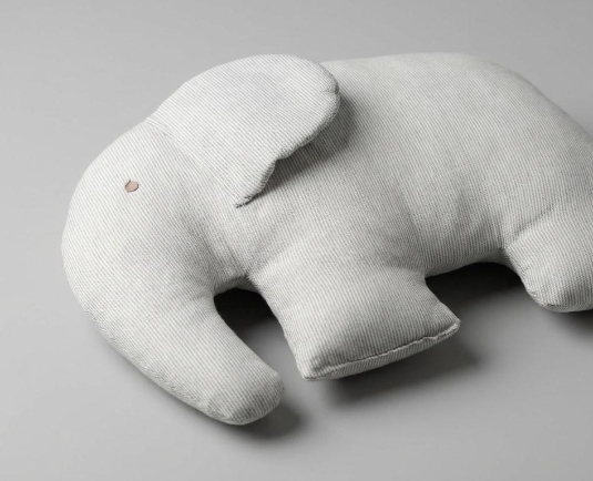 בובת פיל למיטת תינוק - פסים