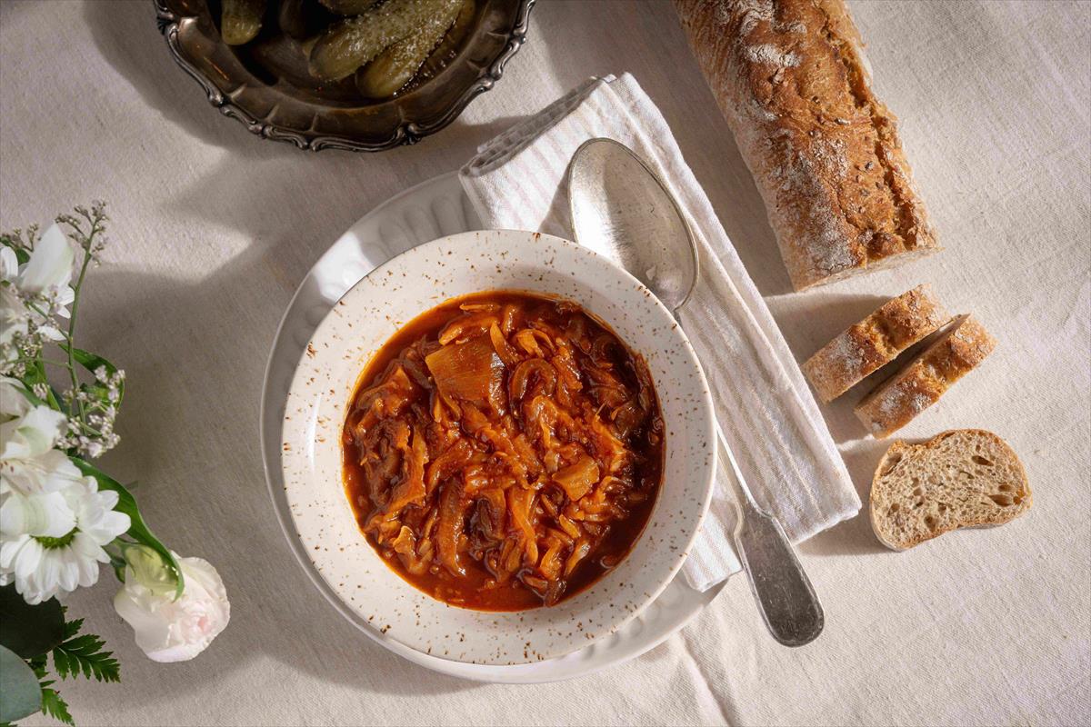 כרוב מאודה בעגבניות