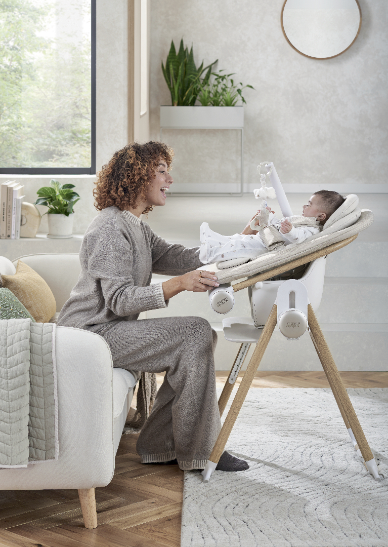 כיסא אוכל משולב טרמפולינה ENO