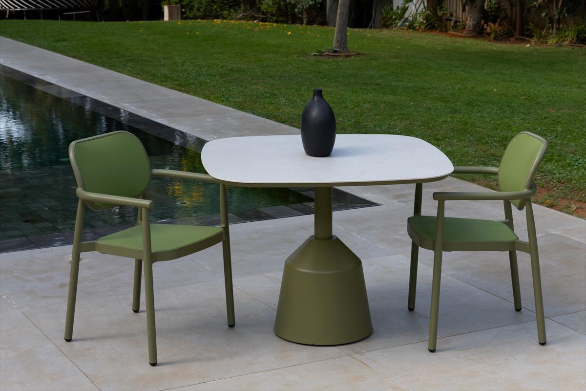 באלנס | שולחן אוכל + 2 כיסאות מדגם דבלין עם ידיות