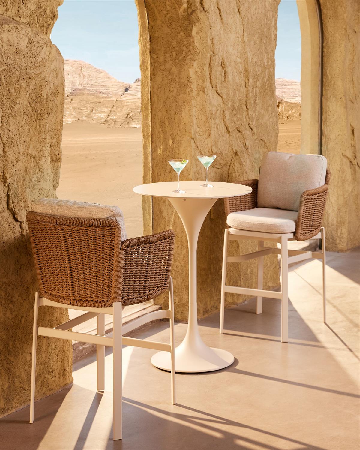 קטלינה | כיסא בר כולל ריפוד מקורי