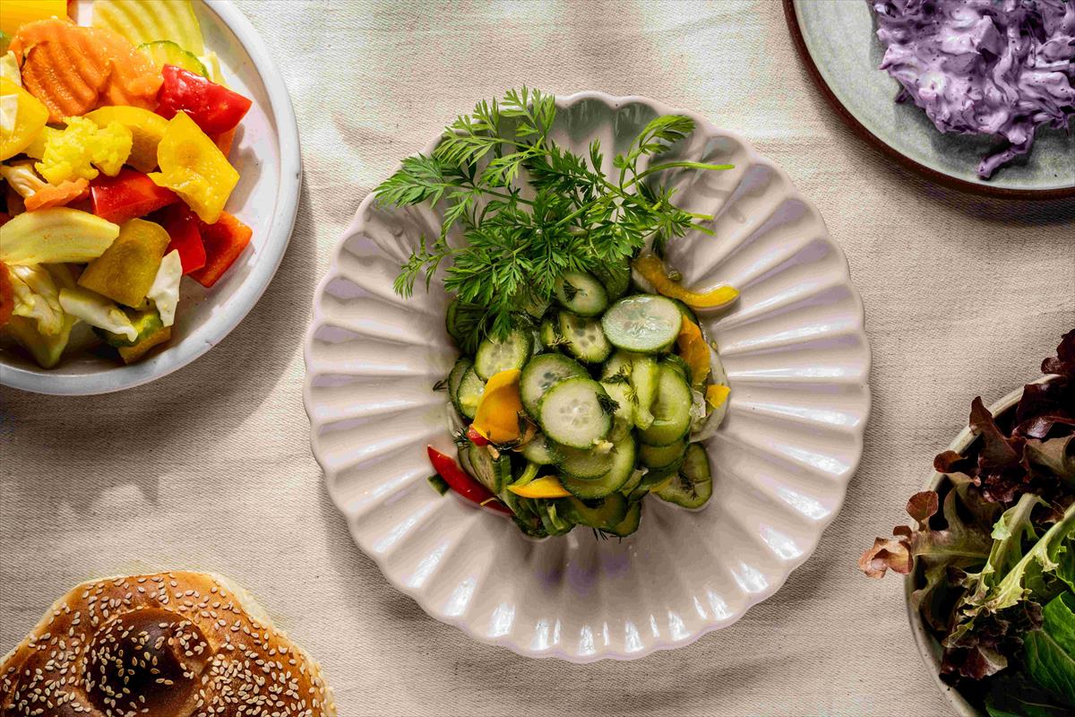 Csalamade cucumbers and peppers