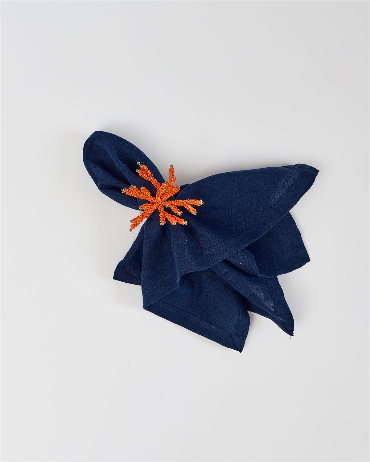 חבק אלמוגים מחרוזים כתומים