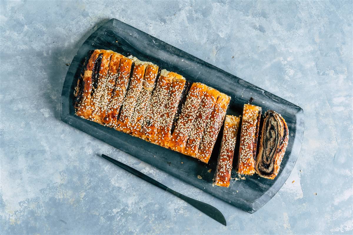 Traditional Yeast Cake