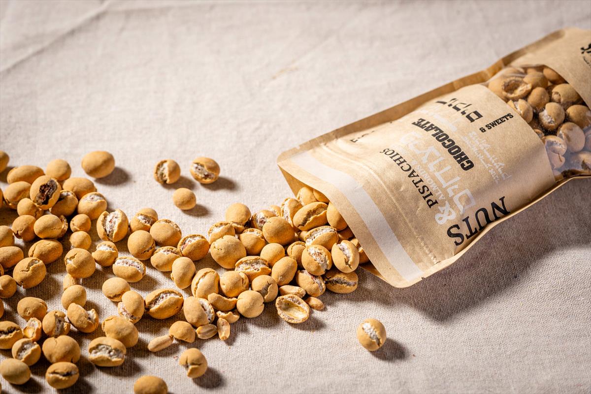 Sesame-Coated Peanuts (Kabukim)