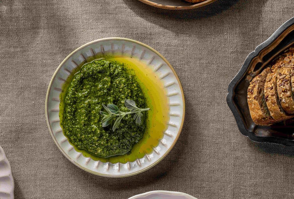 Pesto Spread