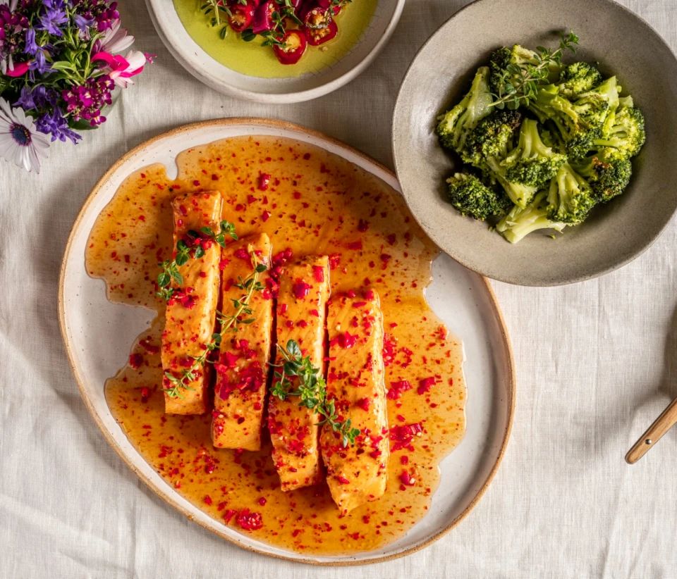 Salmon Fillet With Chili and Citrus