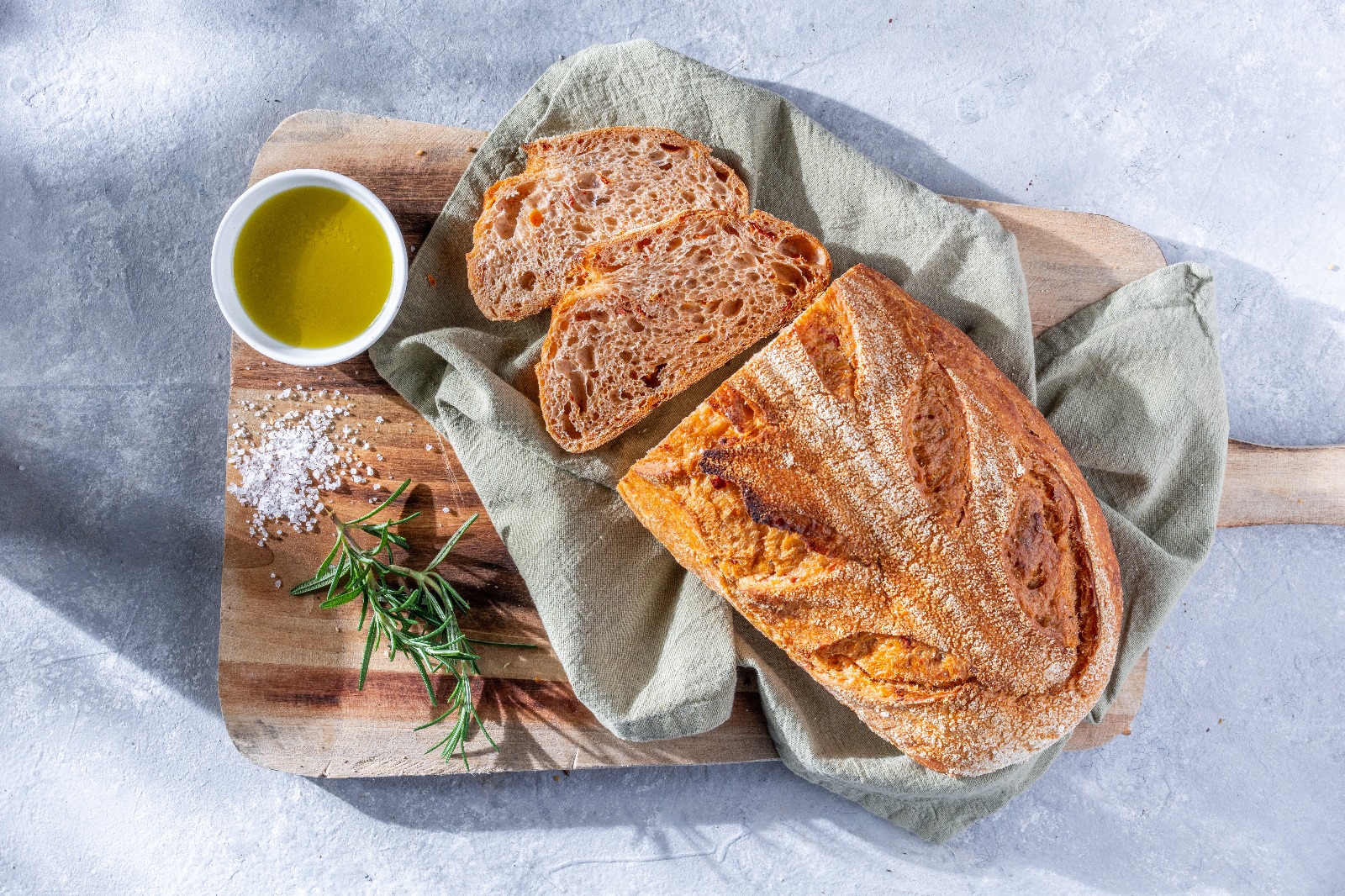 Sun-Dried Tomato Sourdough Bread