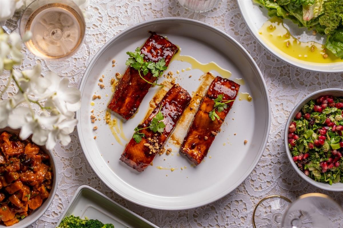 Salmon Fillet with Garlic & Citrus Honey