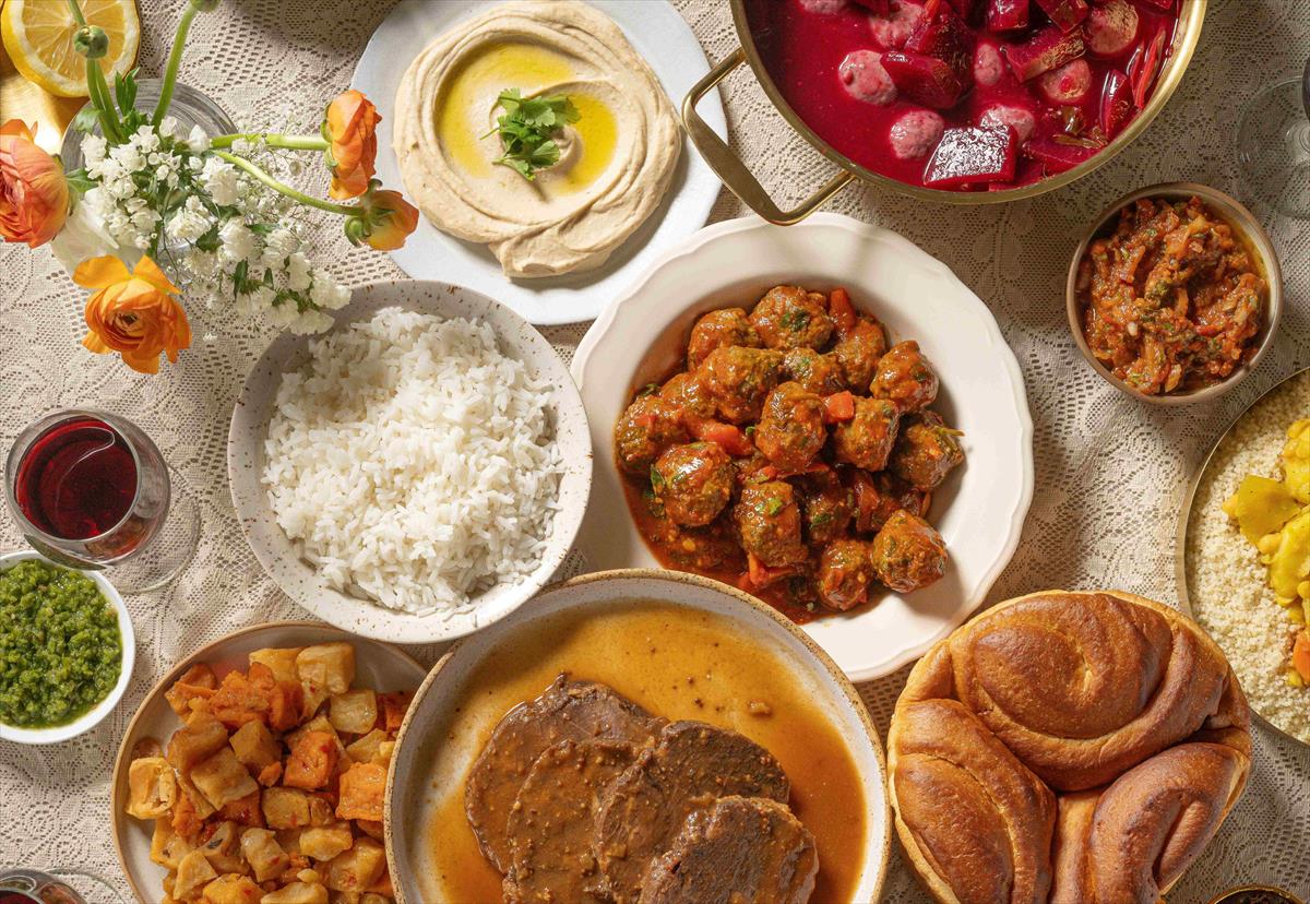 Classic Mizrahi Erev Shabbos Meal For Six