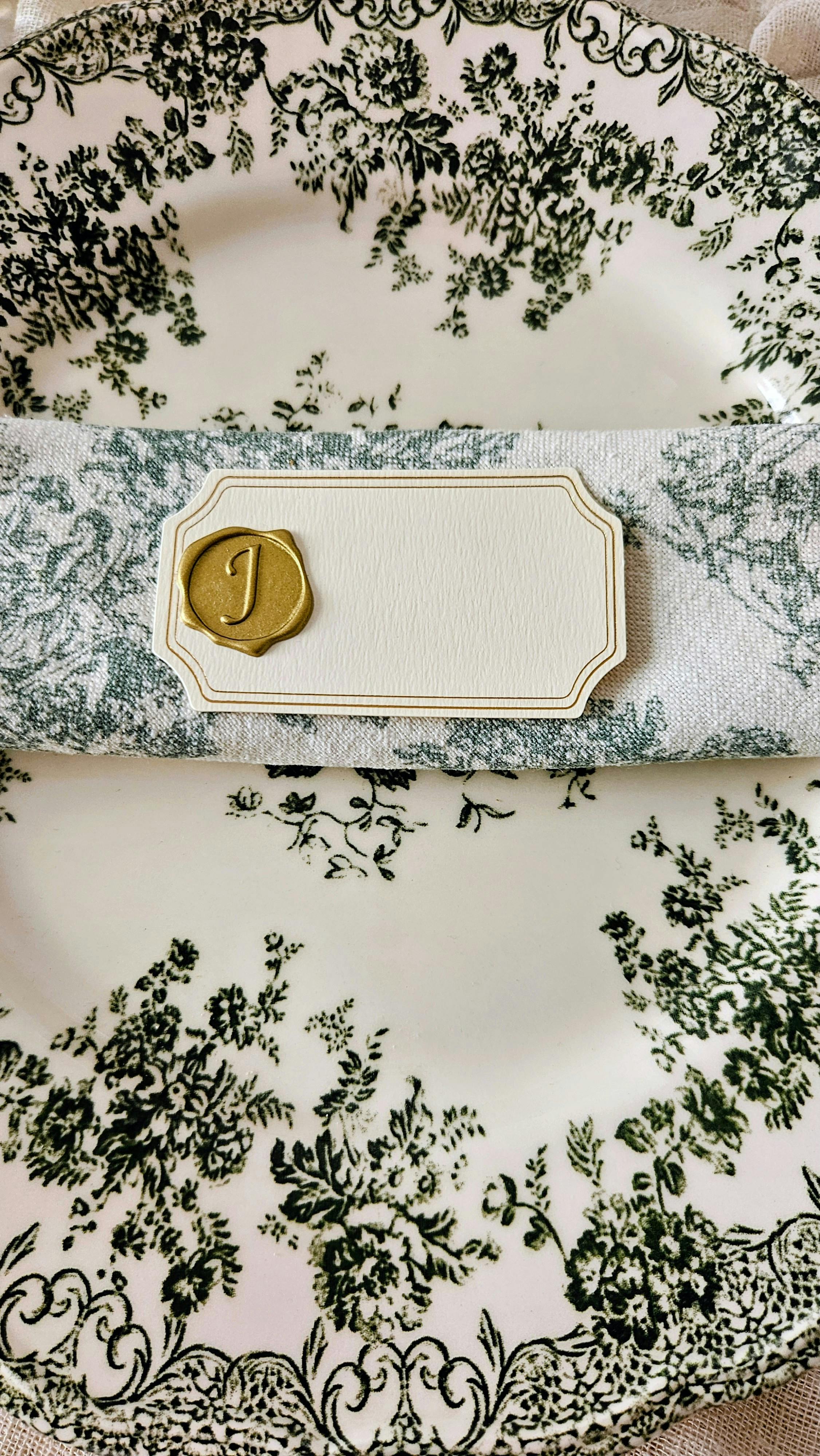 אביזרי שולחן מעוצבים – כך יוצרים חוויית אירוח מושלמת