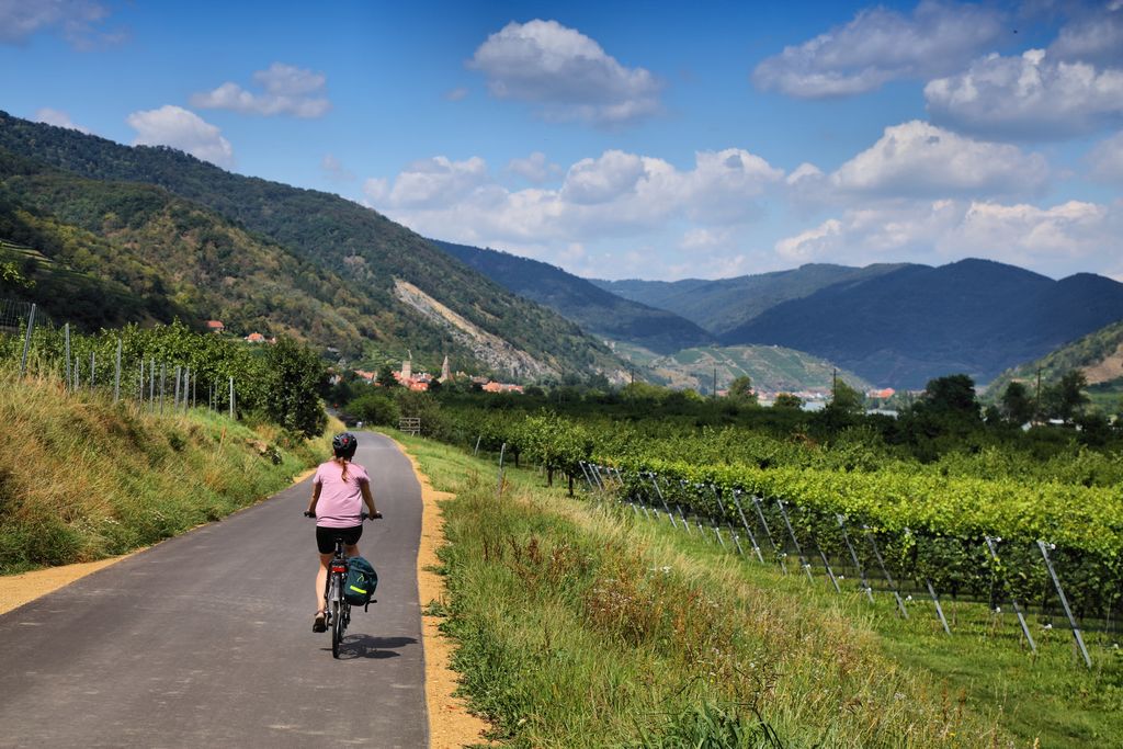 מנגינת הנהרות של מרכז אירופה + גרסת גורדון קומפורט