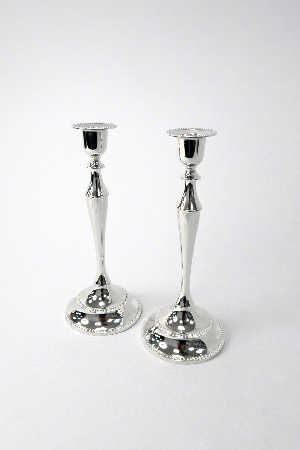 זוג פמוטים מכסף