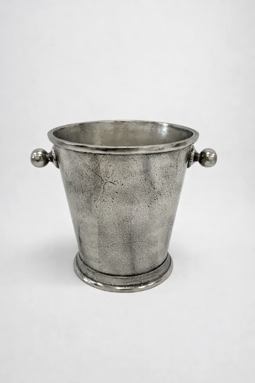 שמפניירה עם ידיות