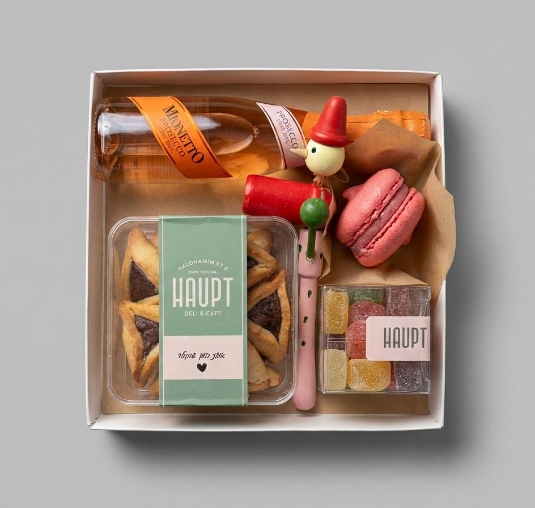 מארז יין ופינוקים