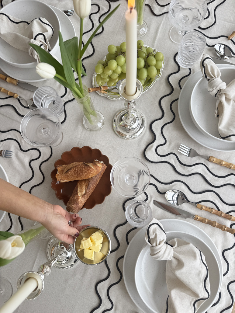 מארז פסח- מפה, פלייסמטים ומפיות גוון חום