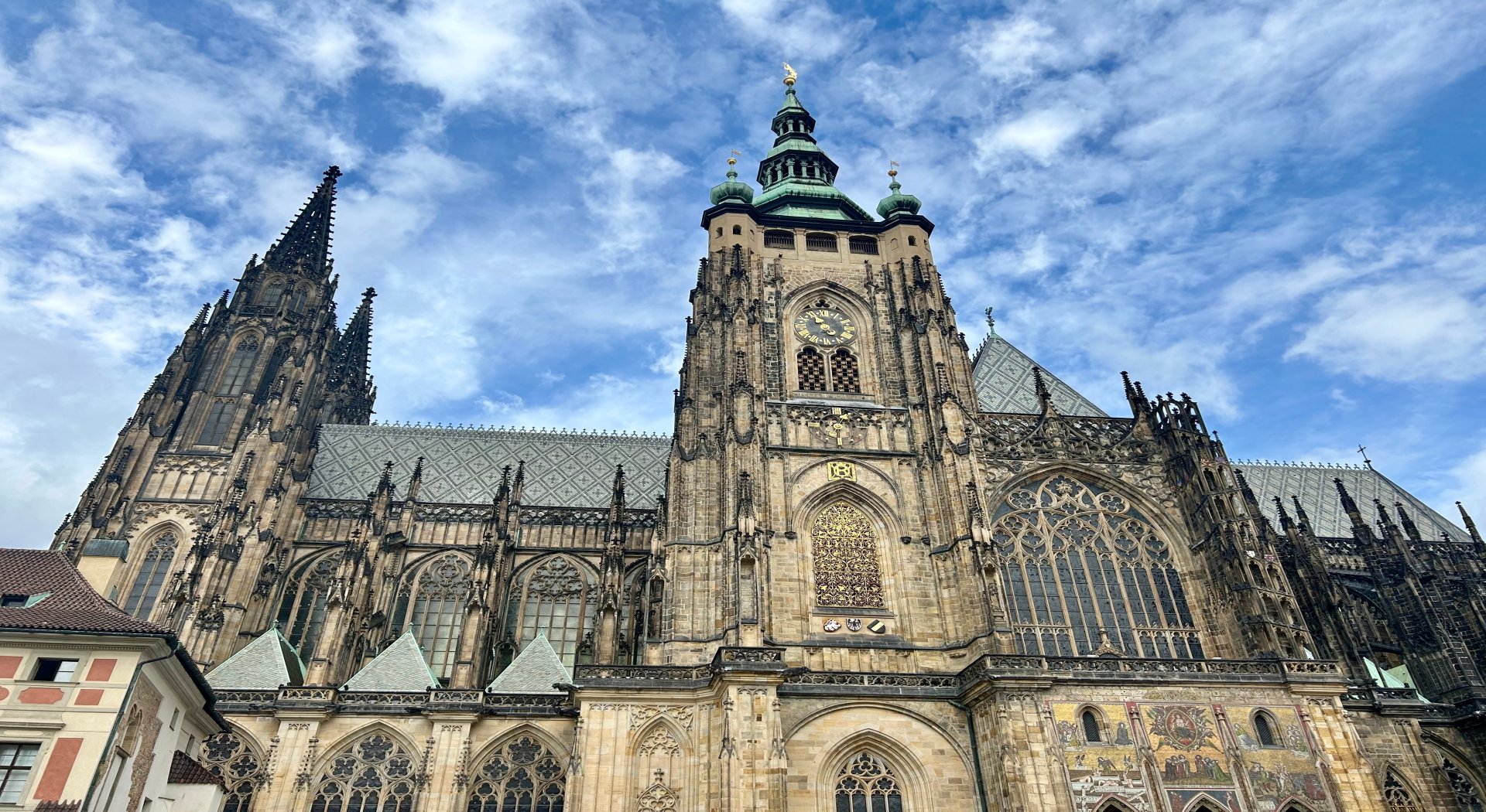 שיט בין קסמי הדנובה + גרסת גורדון קומפורט - 2025